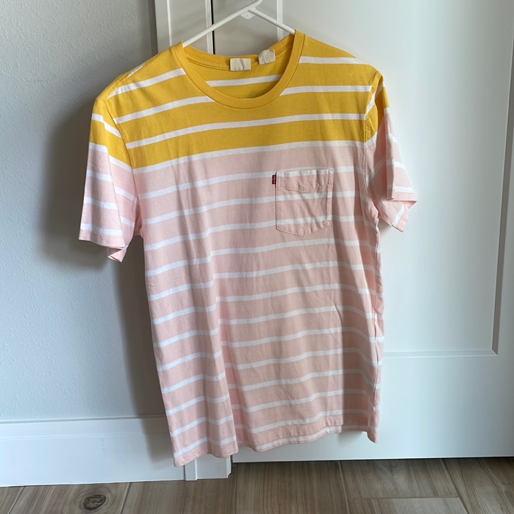 Levi’s Striped T-shirt